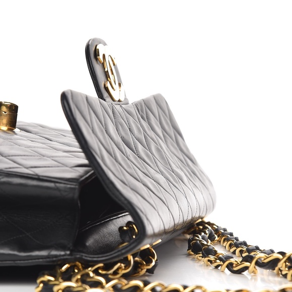 Chanel Lambskin Quilted XL Jumbo Single Flap Black - Vintage: 1991 - Picture 2 of 16